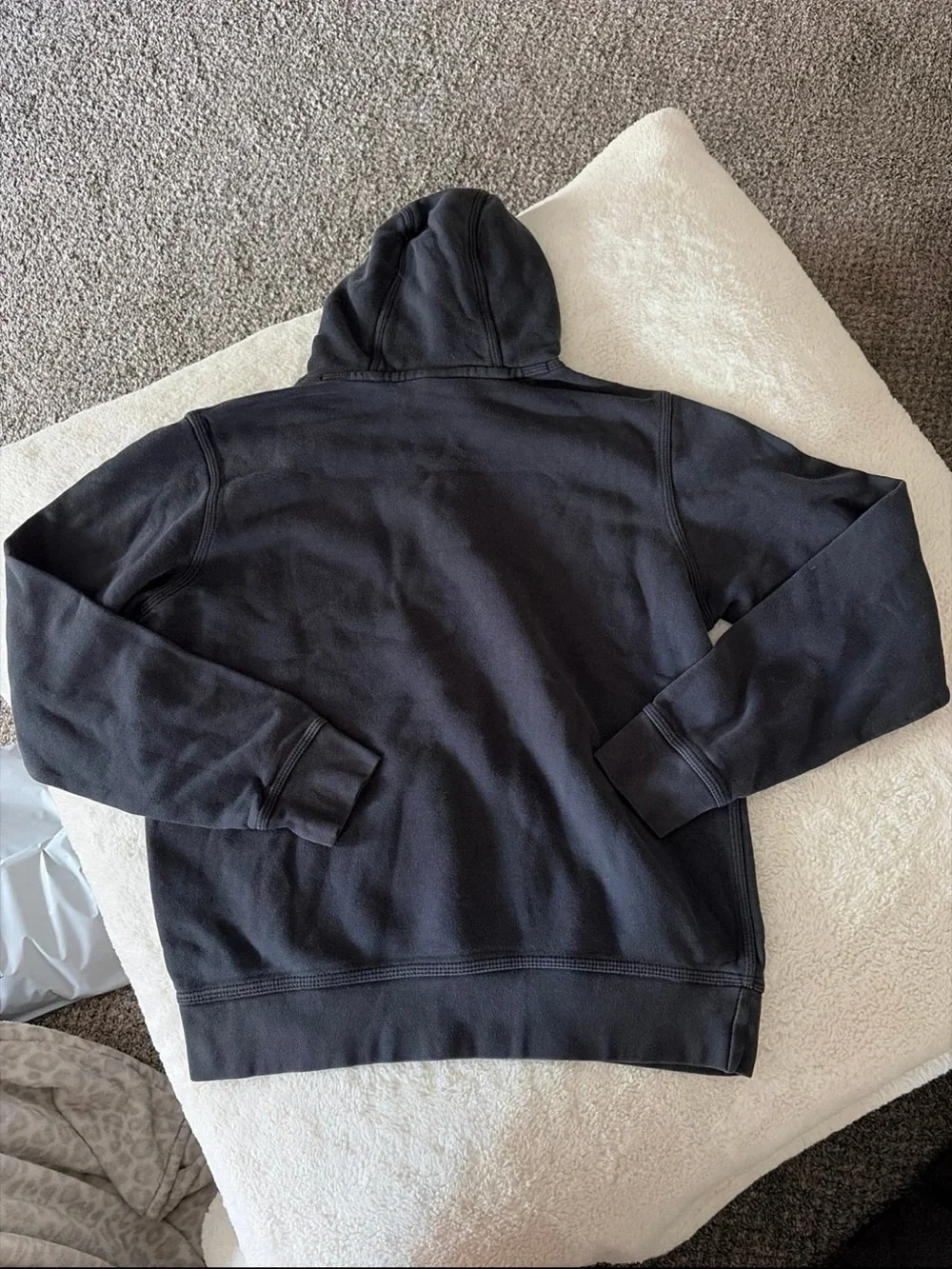 nike small swoosh hoodie